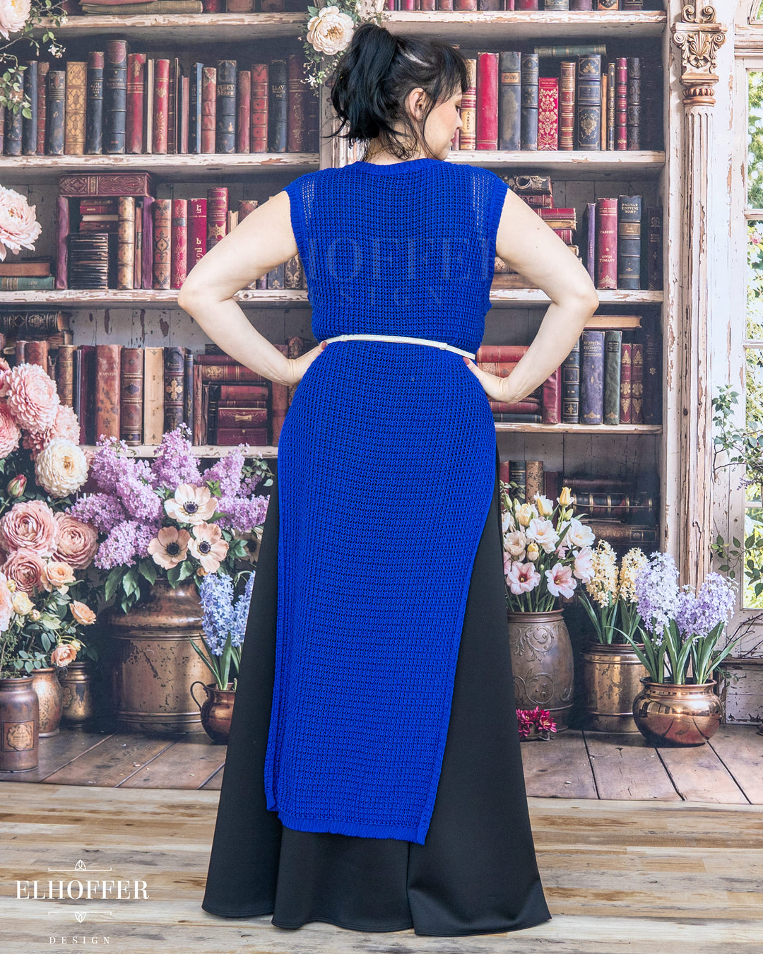 Essential Knight in Knitted Armor Tunic - Summerweight Cobalt