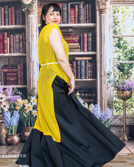 Essential Knight in Knitted Armor Tunic - Summerweight Sunshine Yellow
