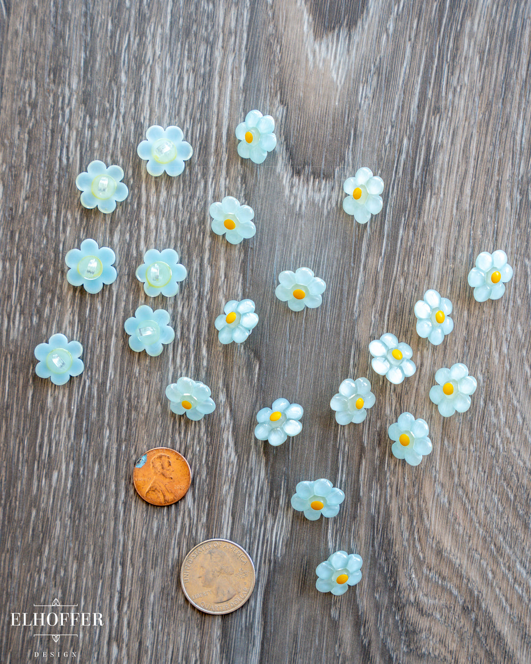 Blue Flower Vintage Shank Buttons - Resin/Plastic - 28L