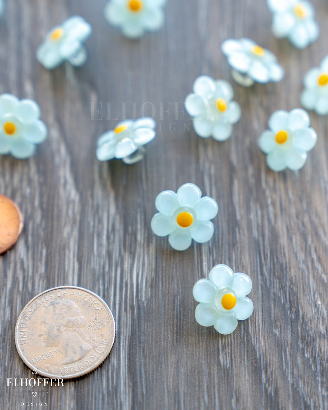 Blue Flower Vintage Shank Buttons - Resin/Plastic - 28L