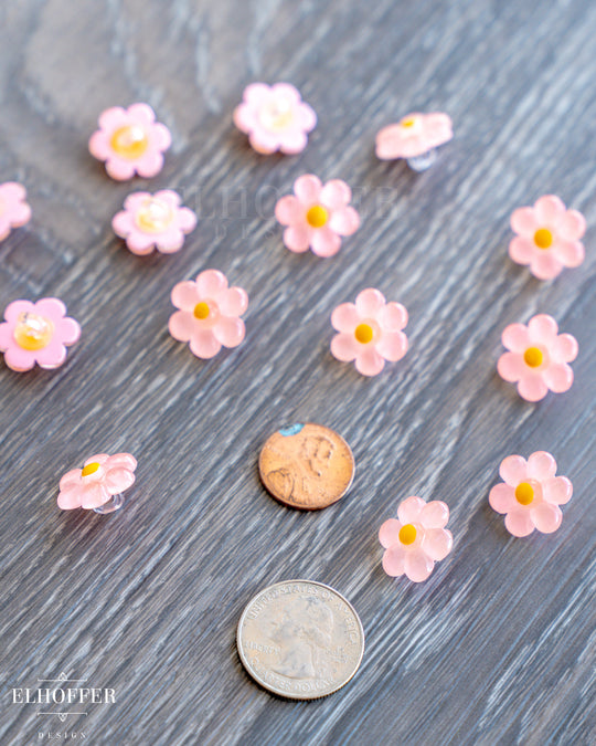 Pink Flower Vintage Shank Buttons - Resin/Plastic - 28L