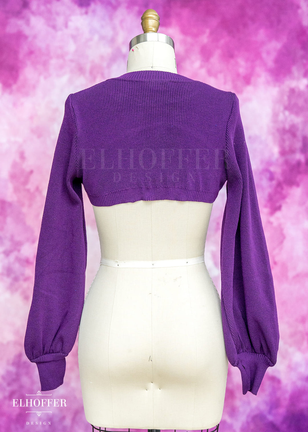 Essential Capricorn Crew Crop - Sinister Purple