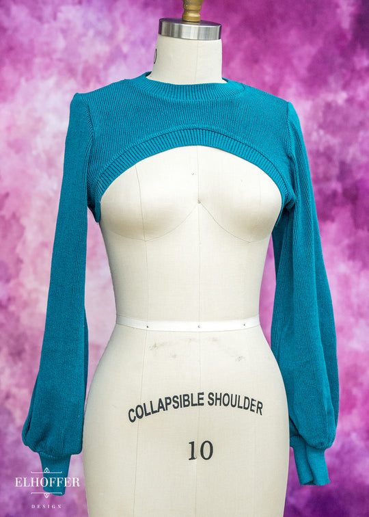 Essential Capricorn Crew Crop - Runic Teal