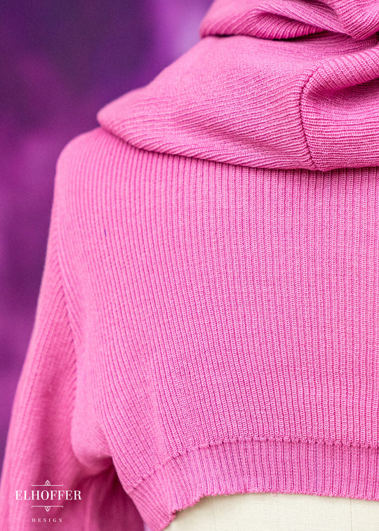 Essential Capricorn Crop Hoodie - Perfectly Pink