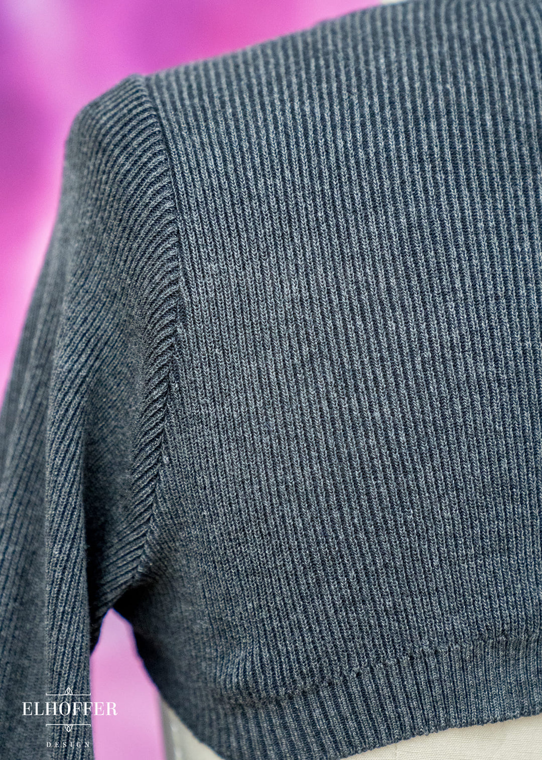 Essential Capricorn Crew Crop - Heathered Charcoal