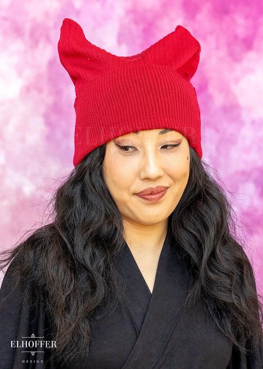 Lightweight Relaxed Fit Kitty Beanie - Resistance Red