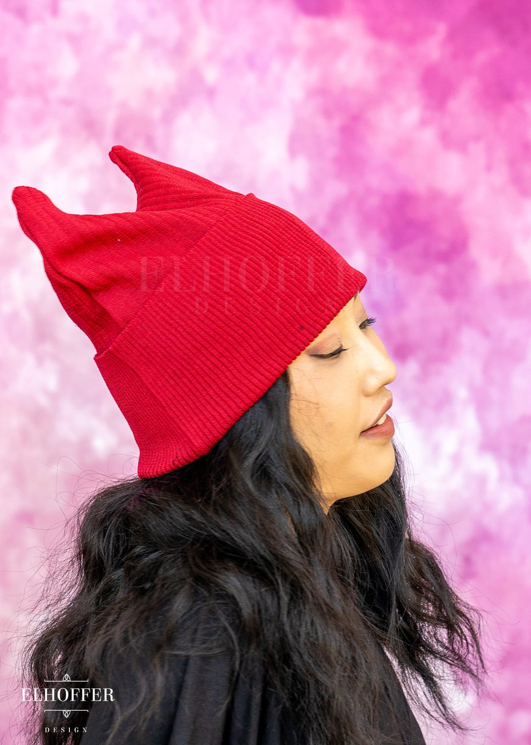 Lightweight Relaxed Fit Kitty Beanie - Resistance Red