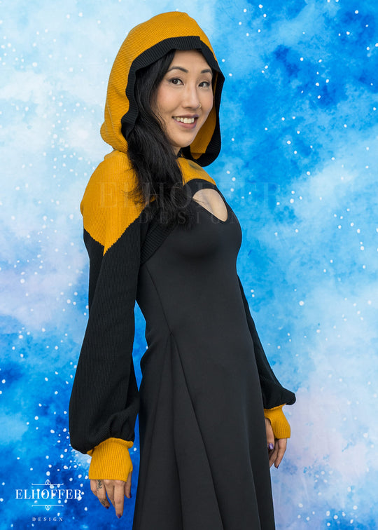 Interstellar Capricorn Crop Hoodie - Gold