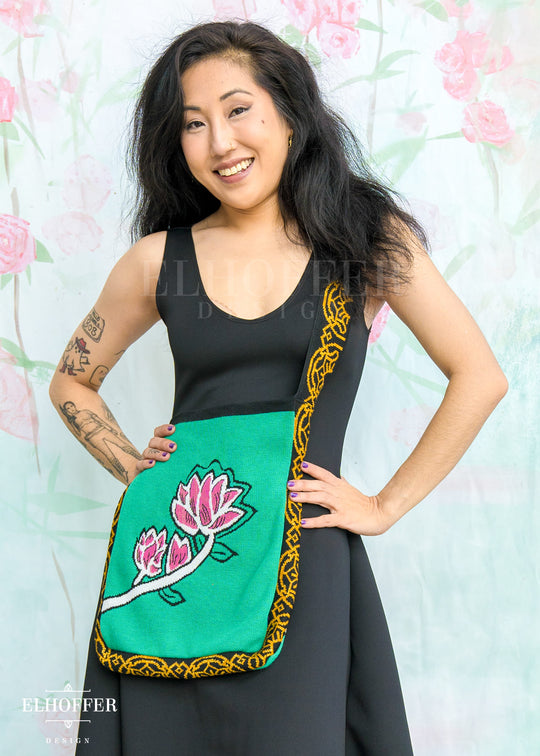 PREORDER - Cutest Maknae Satchel