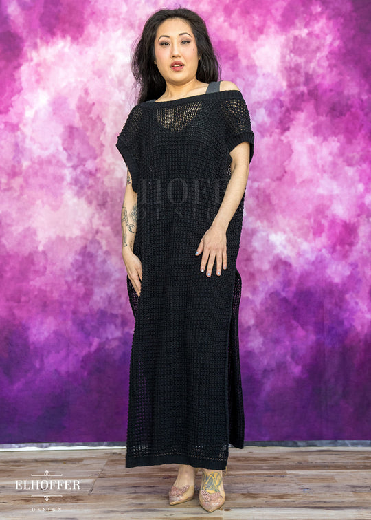 Essential Knight in Knitted Armor Tunic - Black