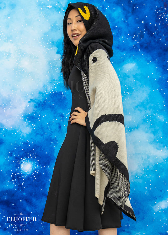 PREORDER - Sassy Magpie Hooded Poncho
