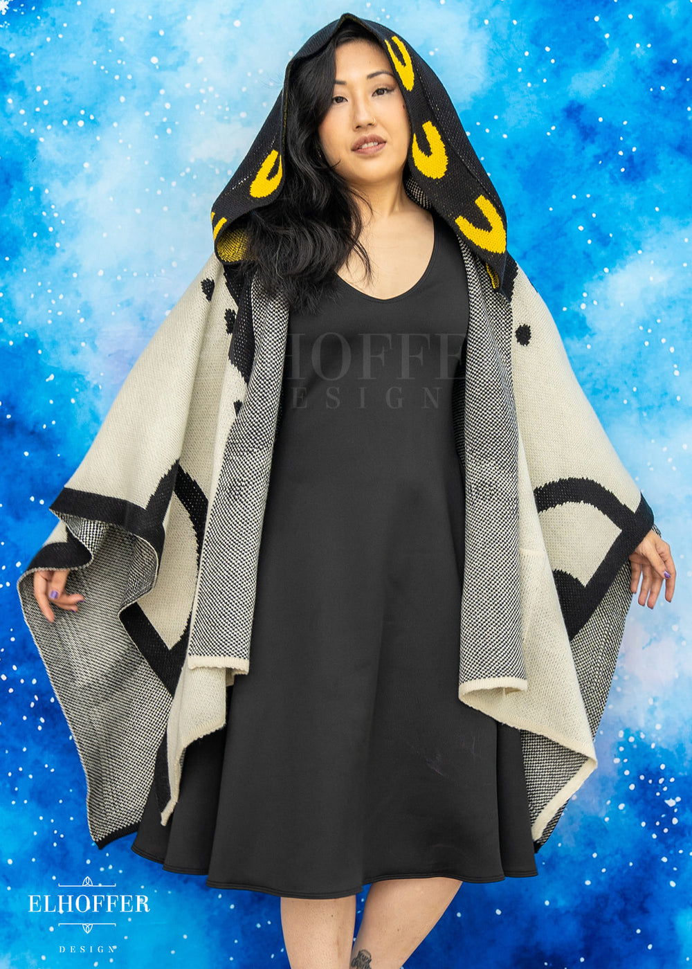Sassy Magpie Hooded Poncho