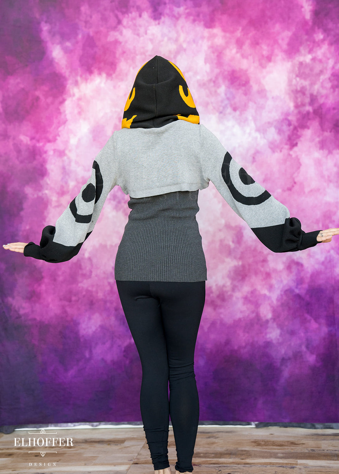 Sassy Magpie Capricorn Hooded Crop