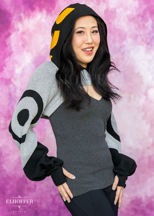 Sassy Magpie Capricorn Hooded Crop