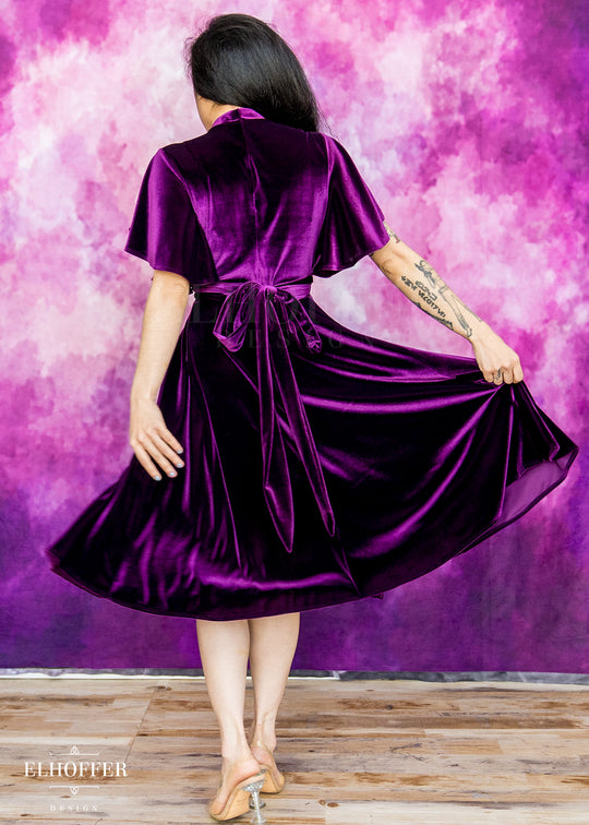 Essential Luisa Wrap Dress - Sugilite Velvet