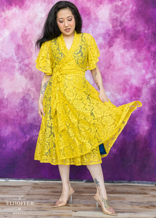 Essential Luisa Wrap Dress - Sunflower Floral Lace