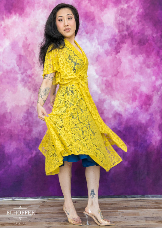 Essential Luisa Wrap Dress - Sunflower Floral Lace