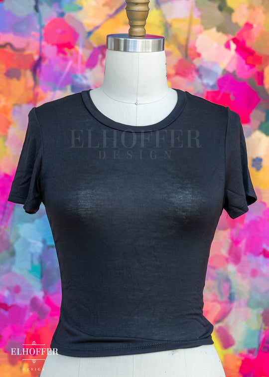 Essential Cozy Cancer Tee - Black