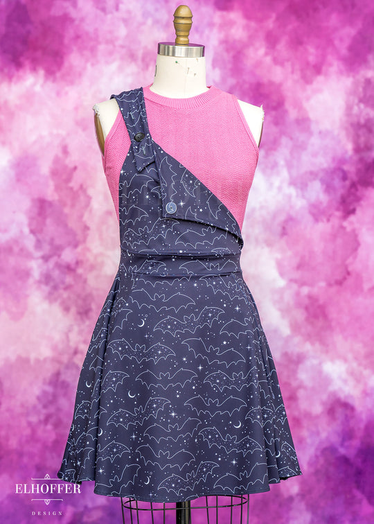 Essential Dorothy Pinafore - Batty Witch