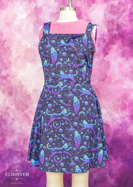 Essential Dorothy Pinafore - Twilight Catty Witch