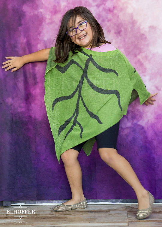 Essential Leaf Poncho - Spring Green