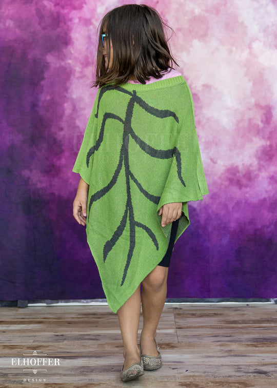 Essential Leaf Poncho - Spring Green