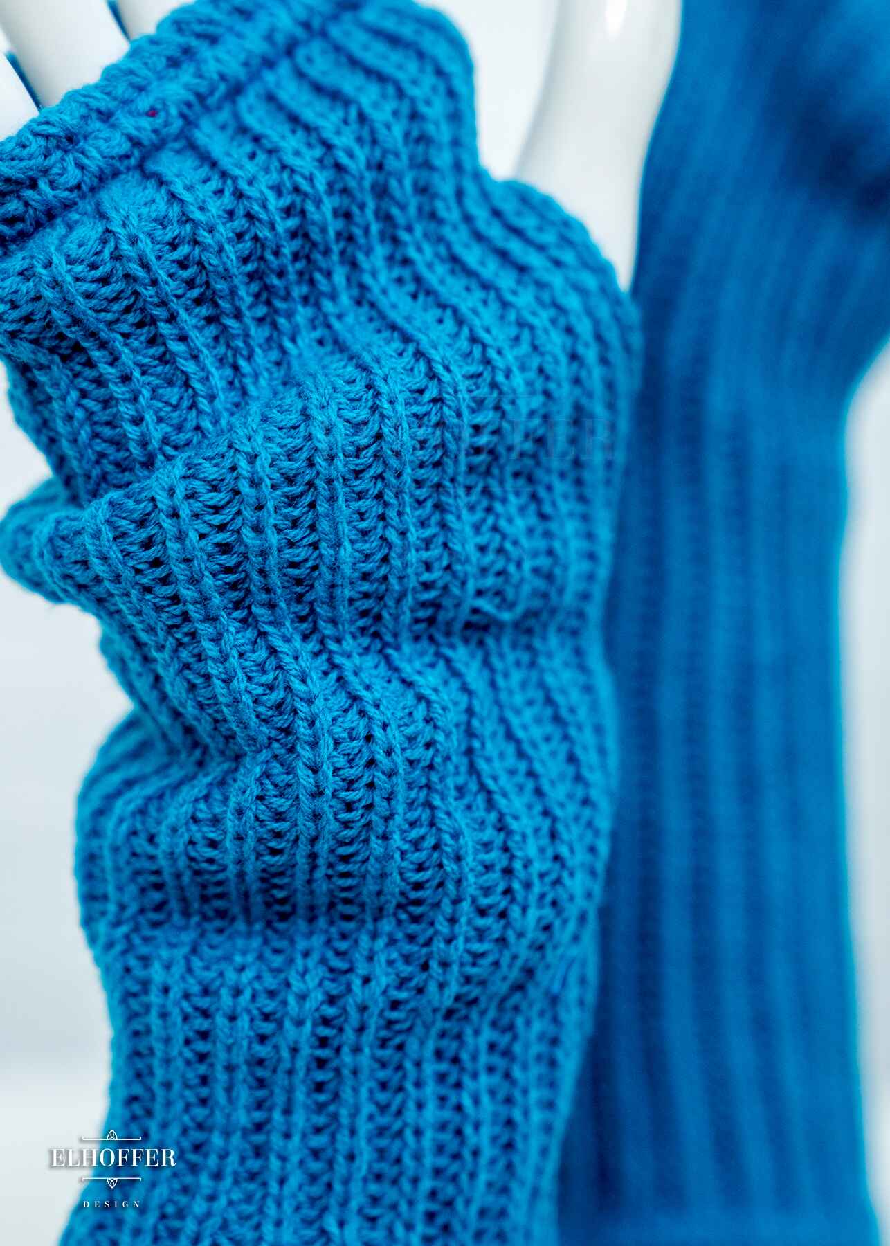 Sacred Princess Fingerless Gloves - Cursed Lake Blue