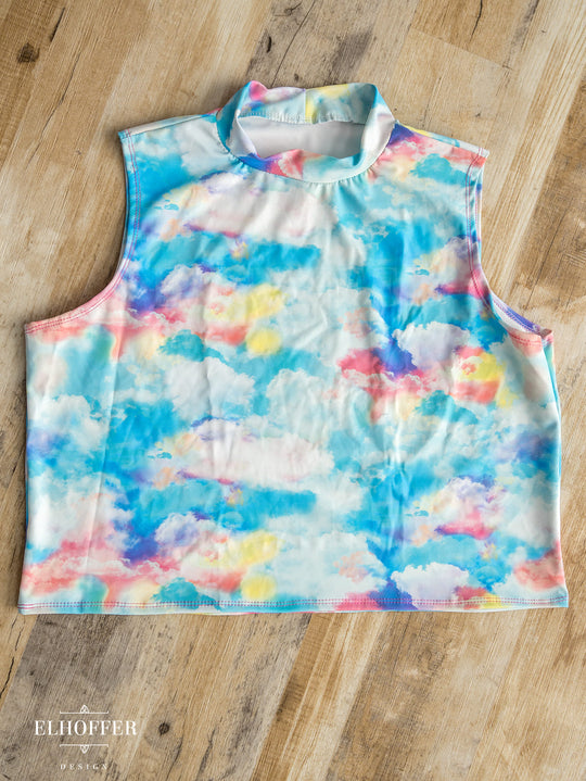 Essential Jes Crop Top - Rainbow Pastel Clouds