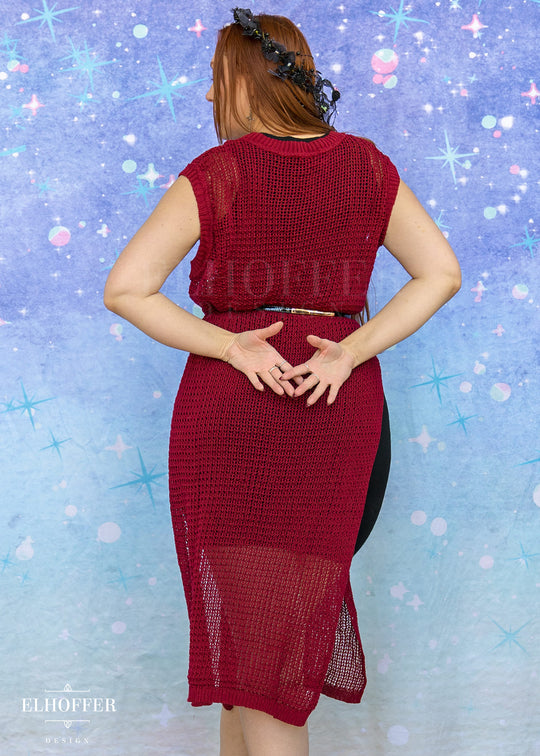 Essential Knight in Knitted Armor Tunic - Imperial Red