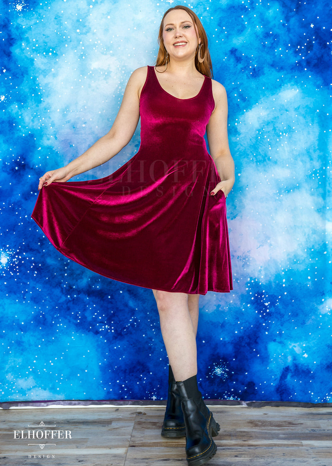 Essential Aquarius Knee Length Dress