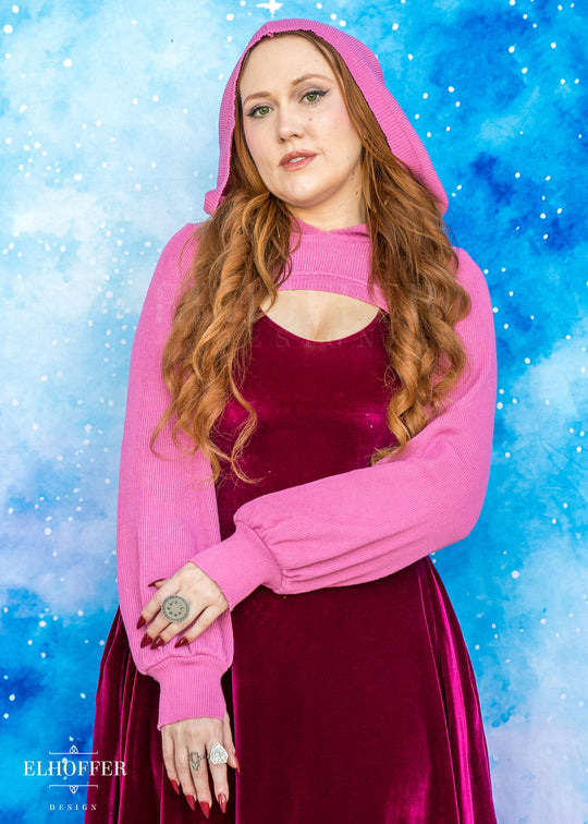 Essential Capricorn Crop Hoodie - Perfectly Pink