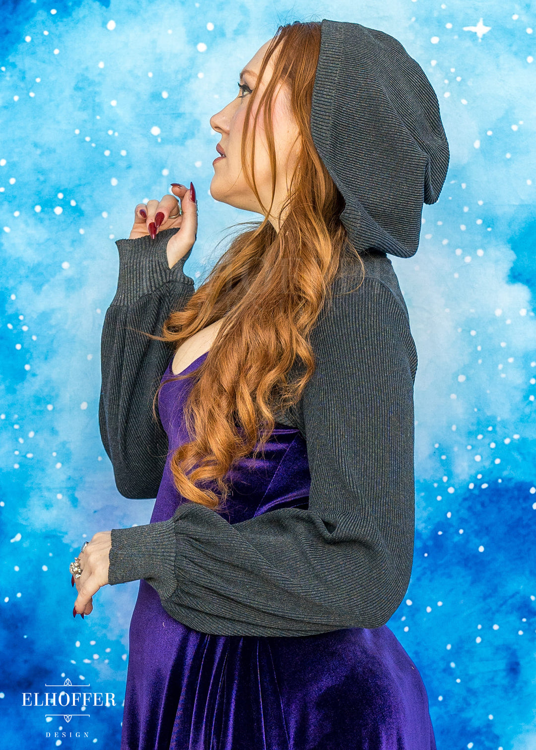 Essential Capricorn Crop Hoodie - Heathered Charcoal