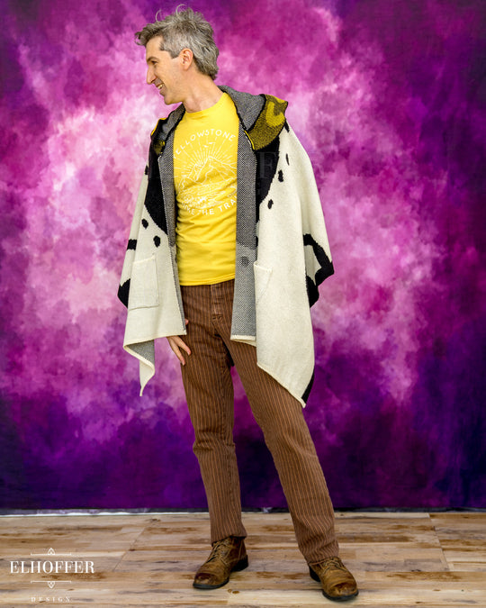 Sassy Magpie Hooded Poncho