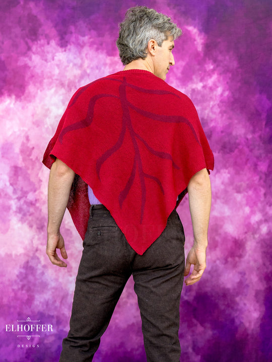 Essential Leaf Poncho - Fallen Red