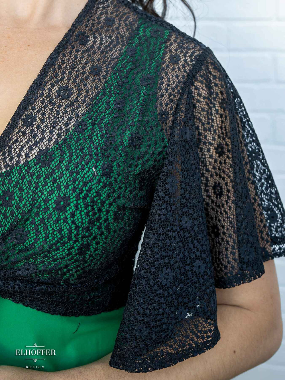 Essential Drusilla Wrap Top - Black Daisy Lace