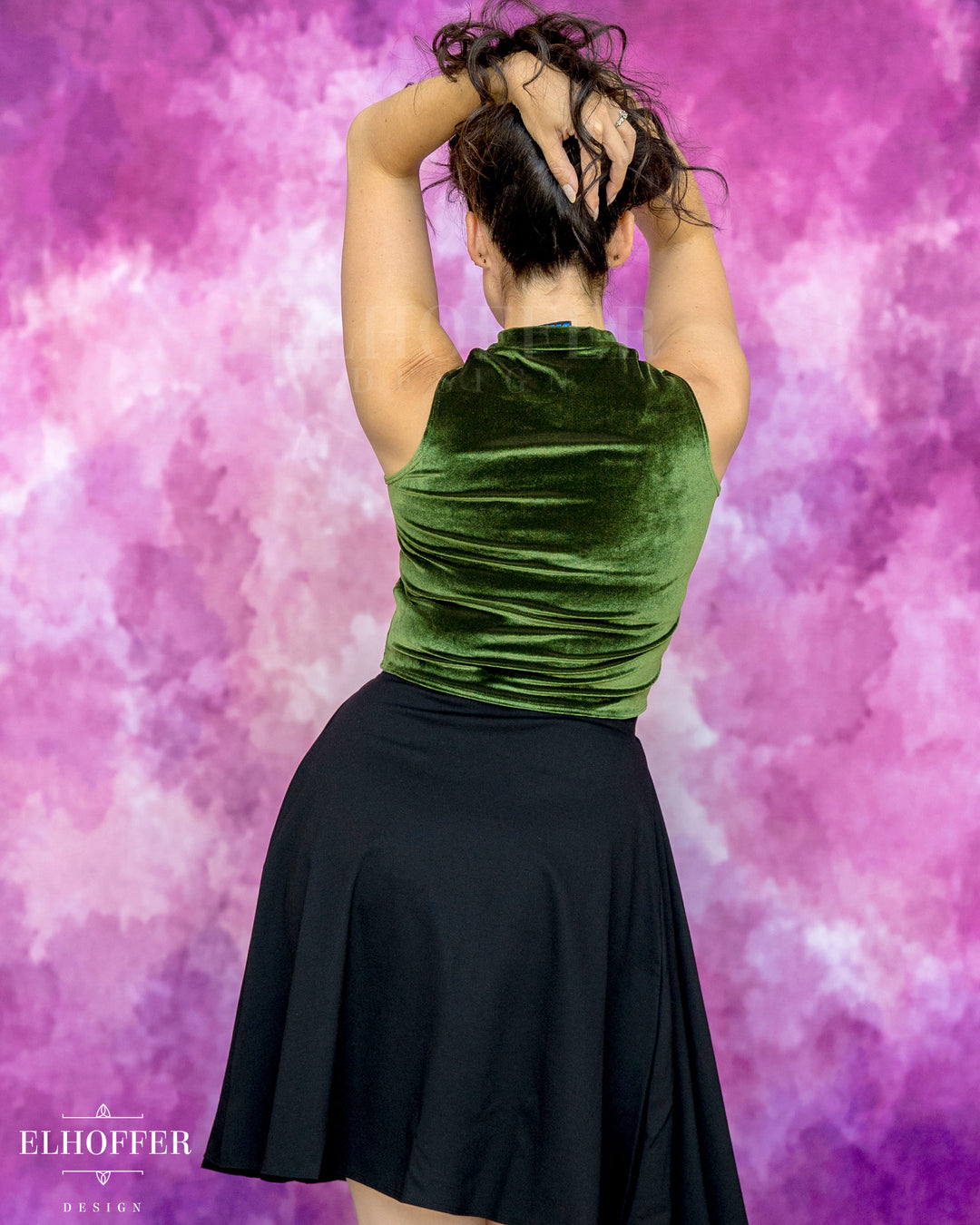 Essential Jes Crop Top - Olive Velvet