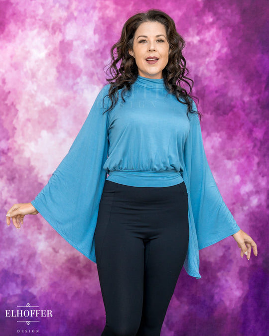 Essential Princess Hooded Crop Top - Cozy Blue Steel