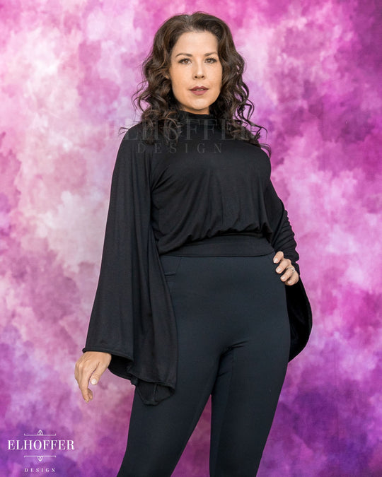 Essential Princess Hooded Crop Top - Cozy Black