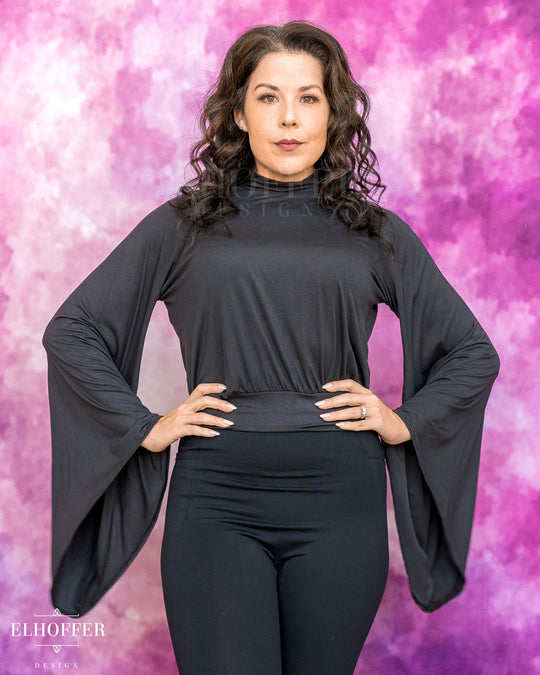 Essential Princess Hooded Crop Top - Cozy Antique Black