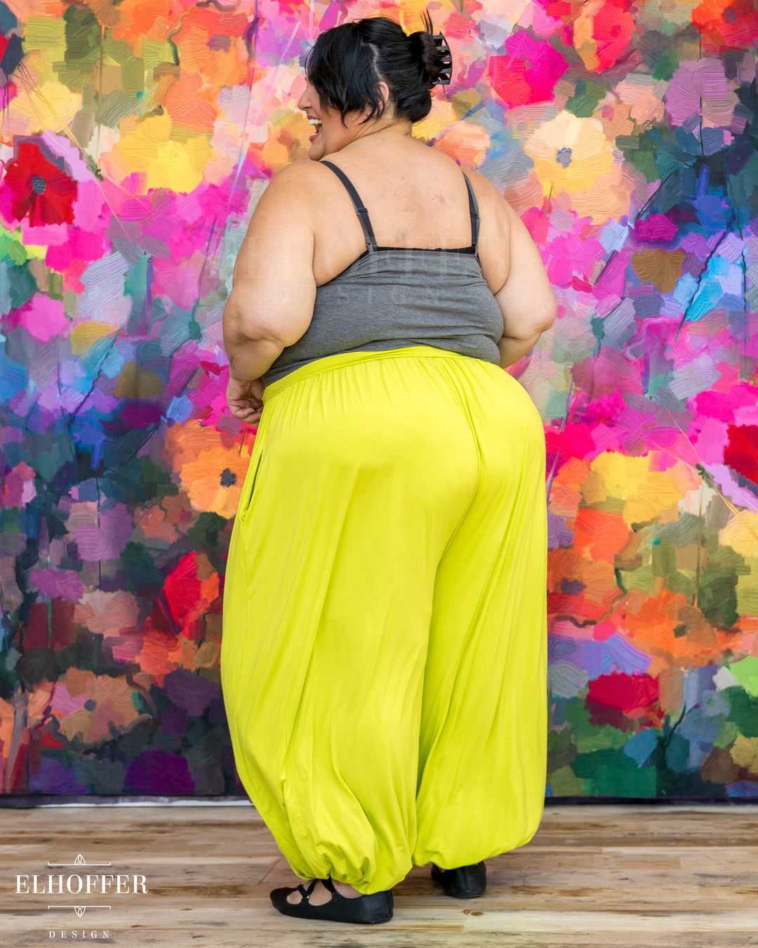Essential Cozy Yasmin Pants - Chartreuse Spring