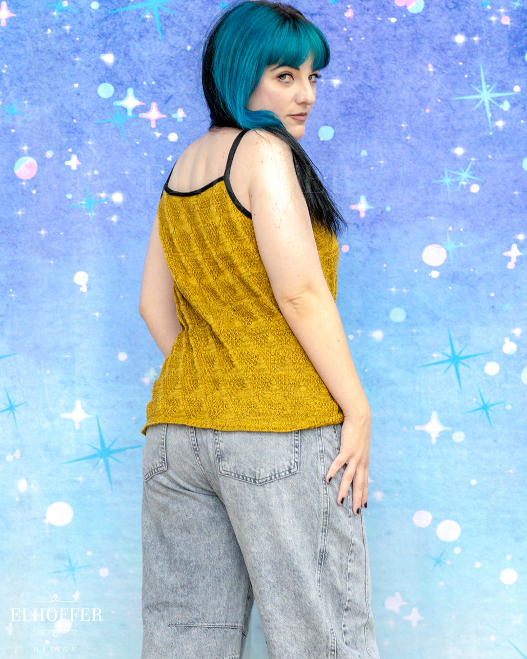 PREORDER - Interstellar Insignia Trapeze Tank - Engineer Gold