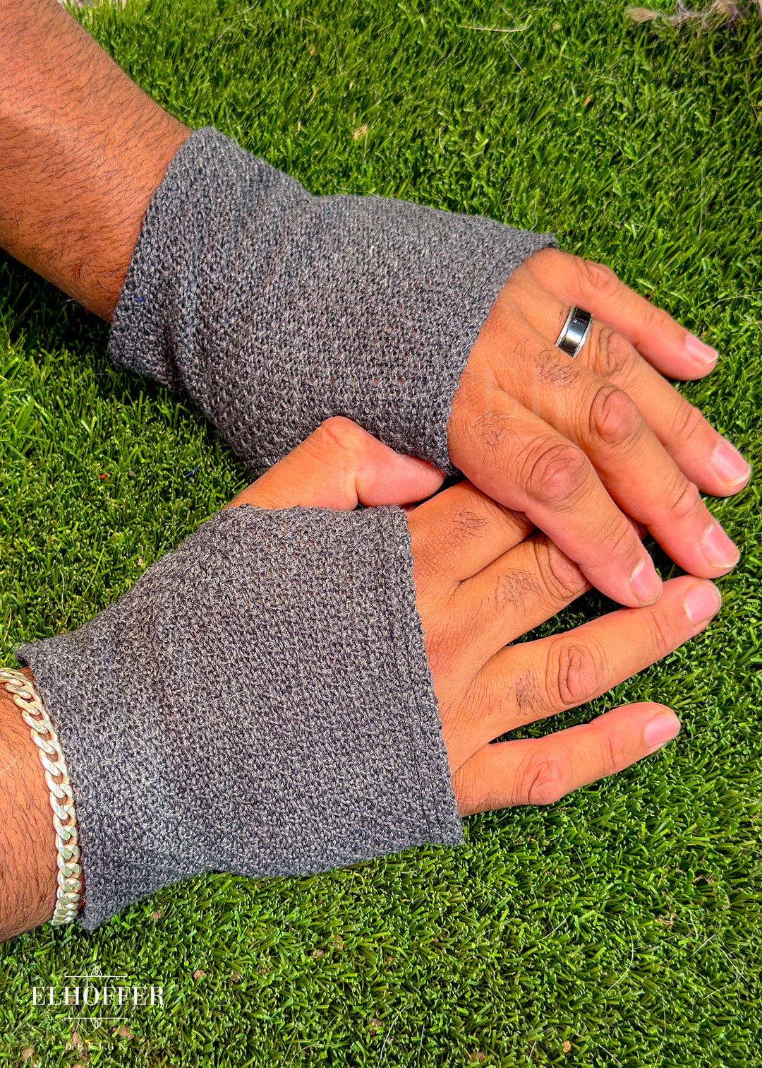 Exile Grey Knit Gloves - Best on Large Hands