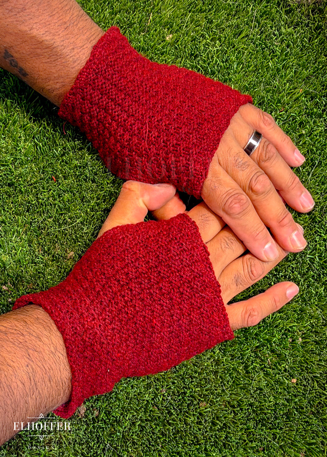 Dragonsblood Knit Gloves - Best on Large Hands