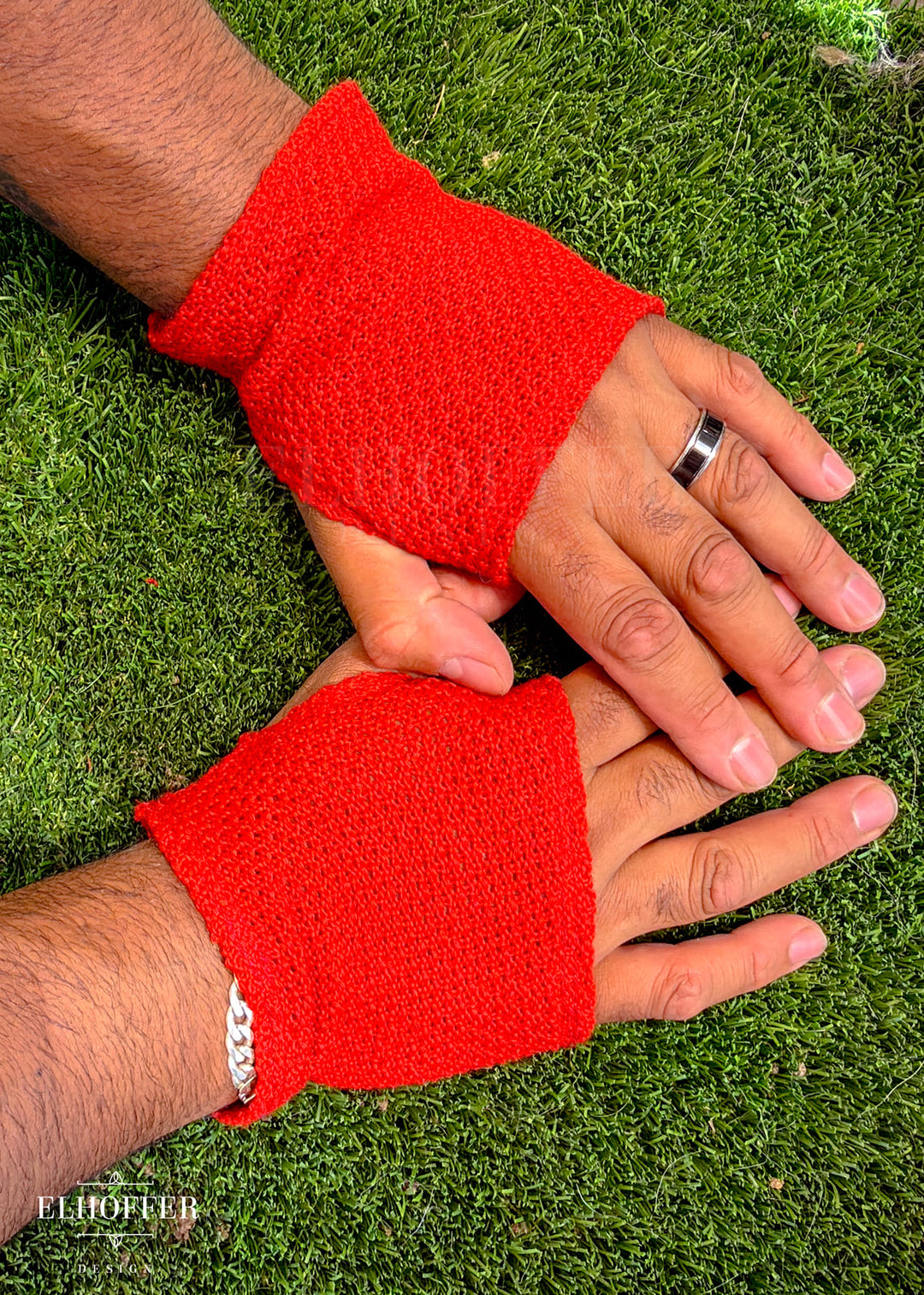 All Too Red Knit Gloves - Best on Large Hands