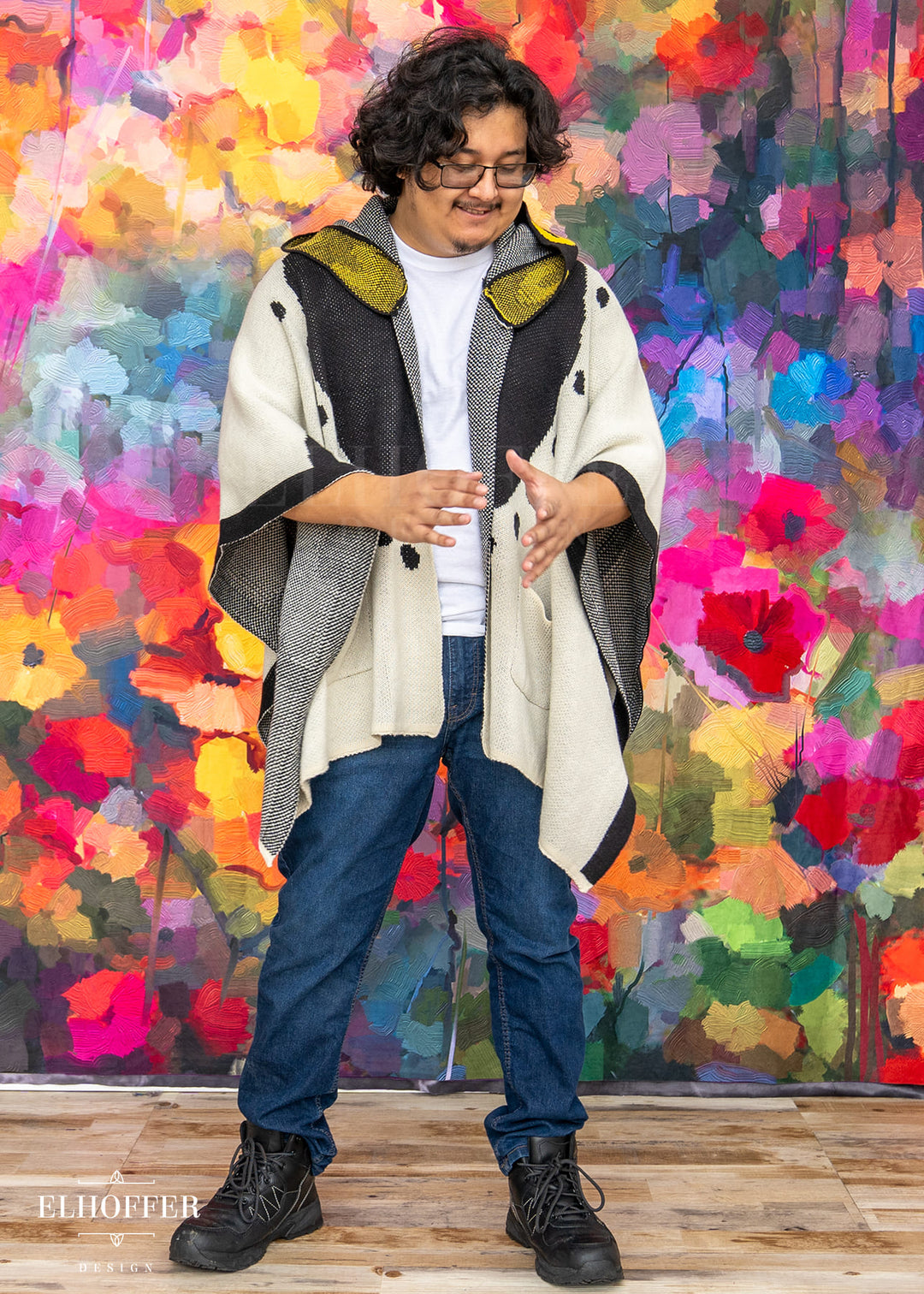 PREORDER - Sassy Magpie Hooded Poncho