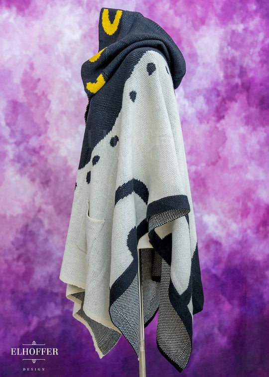 PREORDER - Sassy Magpie Hooded Poncho