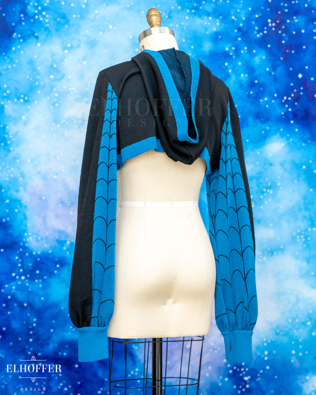 Spiderweb Capricorn Hooded Crop - Fantastic Turquoise