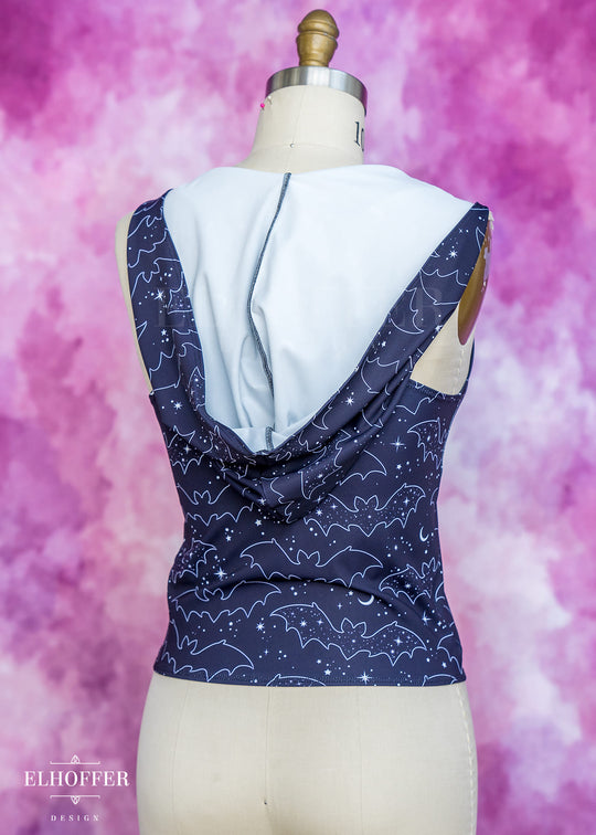 Essential Mara Hooded Top - Batty Witch Spandex