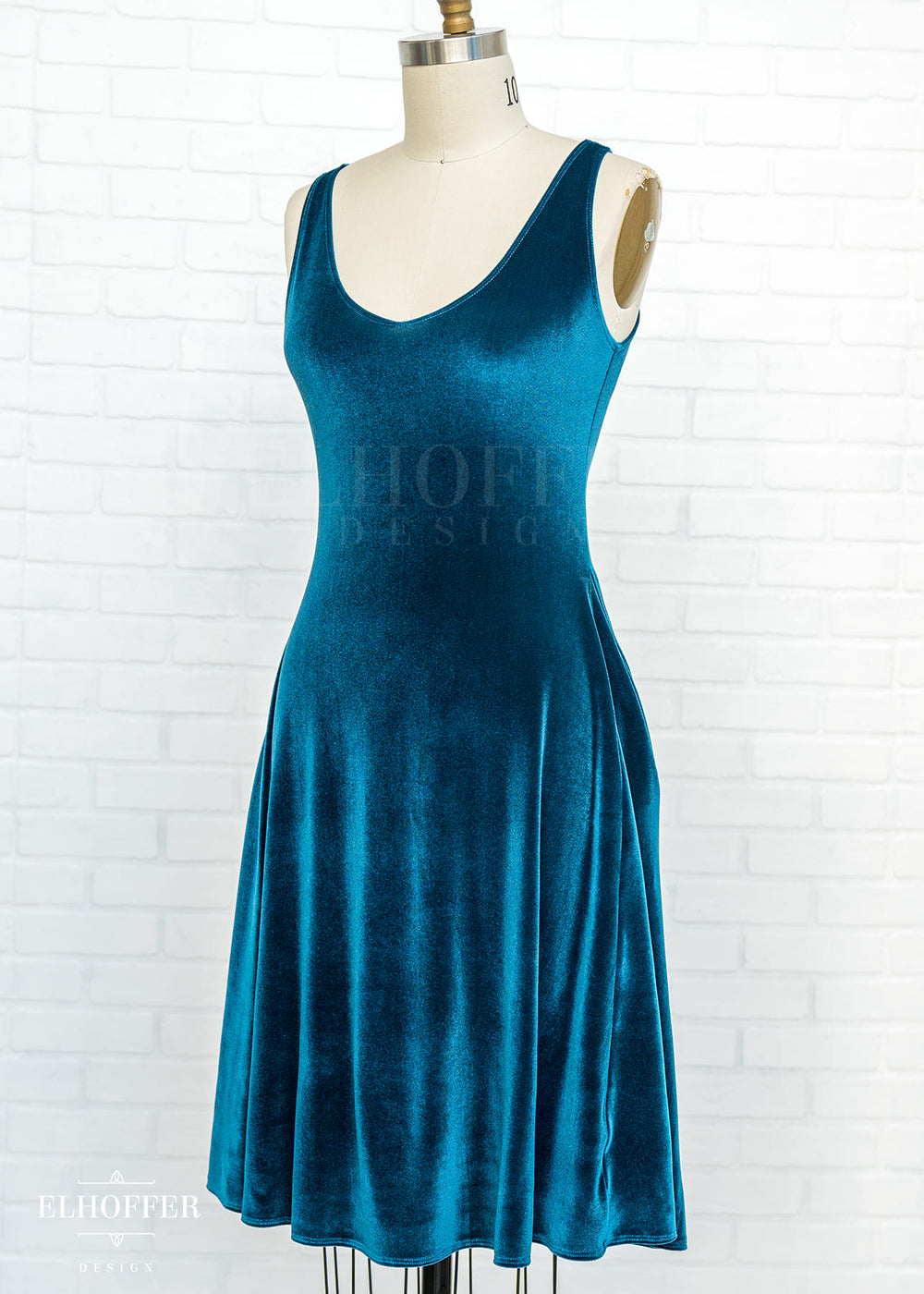 Essential Aquarius Knee Length Dress - Apatite Velvet