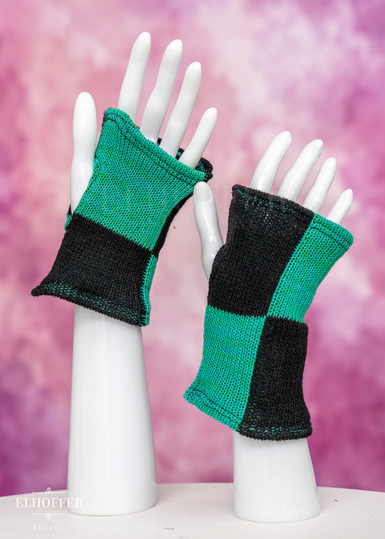 Sun Brother Gloves - Test Knits
